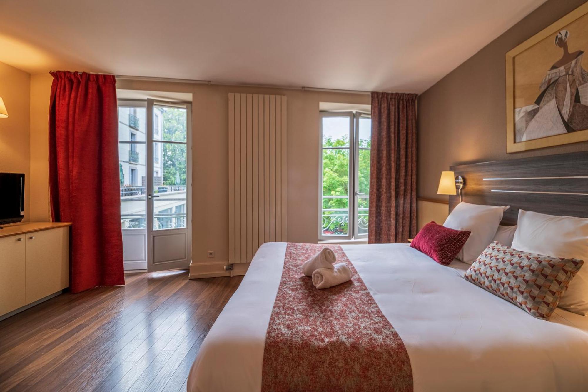 Hotel Cerise - Les Sources Luxeuil-Les-Bains Buitenkant foto